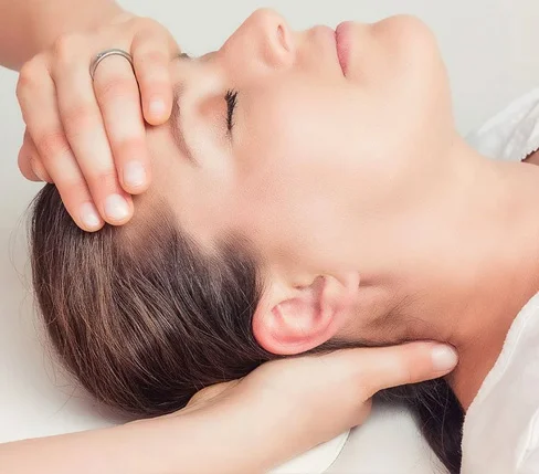 Holistic pain relief therapy for muscle injuries and chronic pain management